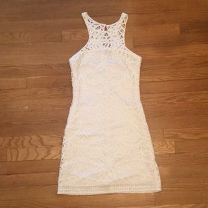 Super cute and summery Lilly Pulitzer white high neck dress! Never worn! Size S!
